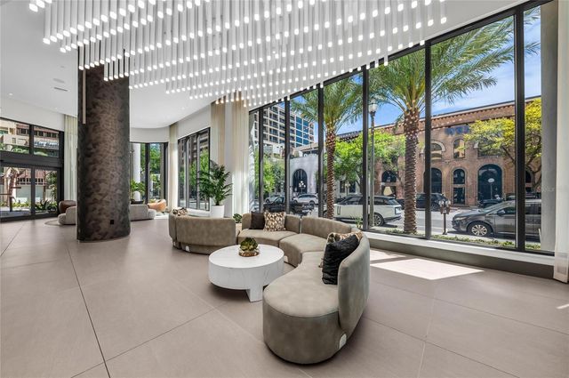 275 1ST AVENUE S 1904, St Petersburg, FL 33701