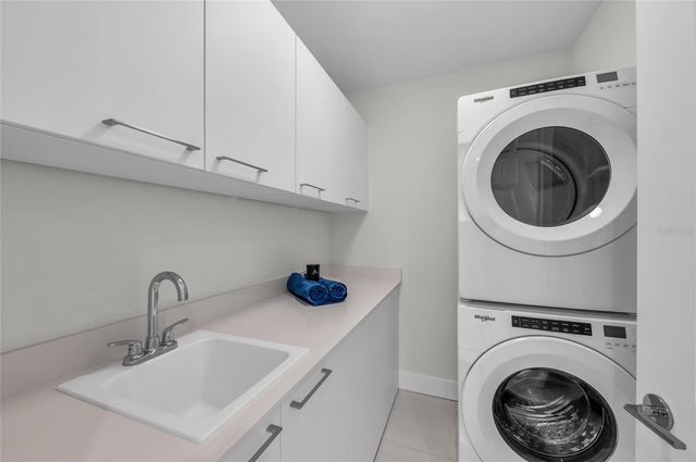 275 1ST AVENUE S 1904, St Petersburg, FL 33701