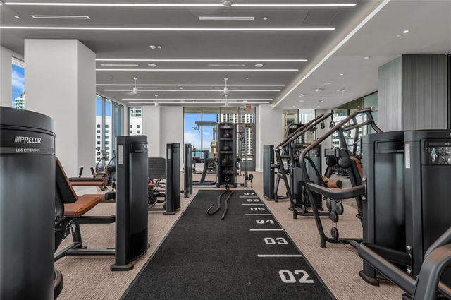 275 1ST AVENUE S 1904, St Petersburg, FL 33701