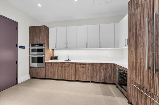 275 1ST AVENUE S 1904, St Petersburg, FL 33701