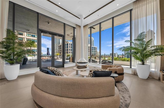 275 1ST AVENUE S 1904, St Petersburg, FL 33701