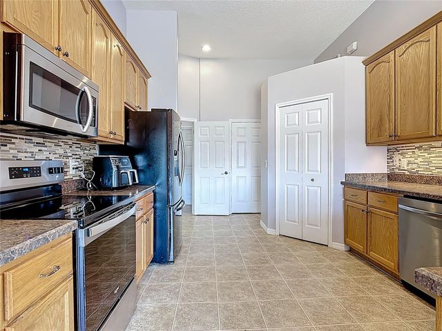 1024 SENECA TRAIL, St Cloud, FL 34772