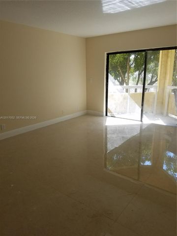 8290 Lake Dr 316, Doral, FL 33166