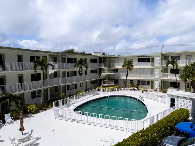 3600 N Ocean Drive 109, Singer Island, FL 33404