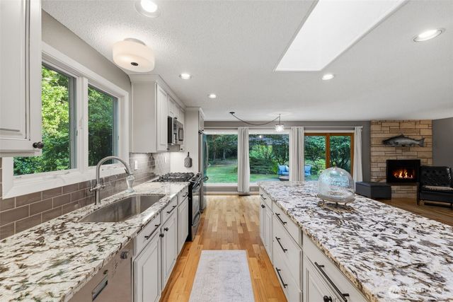 5308 View Point Drive NW, Gig Harbor, WA 98335