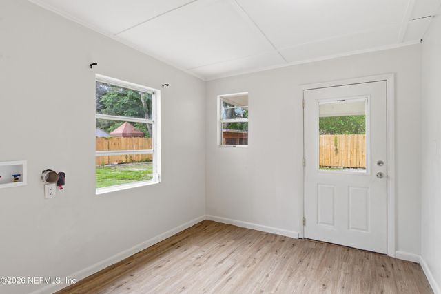 7520 BROCKHURST Drive, Jacksonville, FL 32277