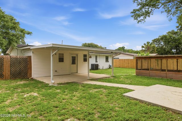 7520 BROCKHURST Drive, Jacksonville, FL 32277
