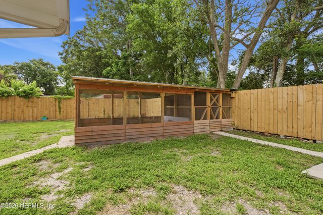 7520 BROCKHURST Drive, Jacksonville, FL 32277
