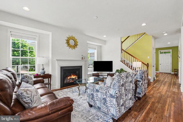 402 LINE ROAD, Mechanicsburg, PA 17050