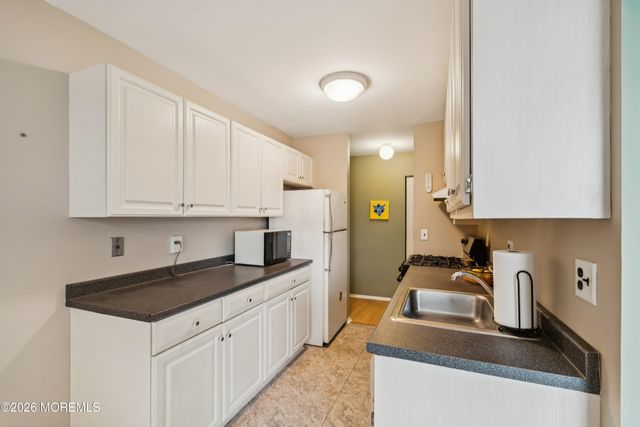 11 River Road 11-L, Nutley, NJ 07110