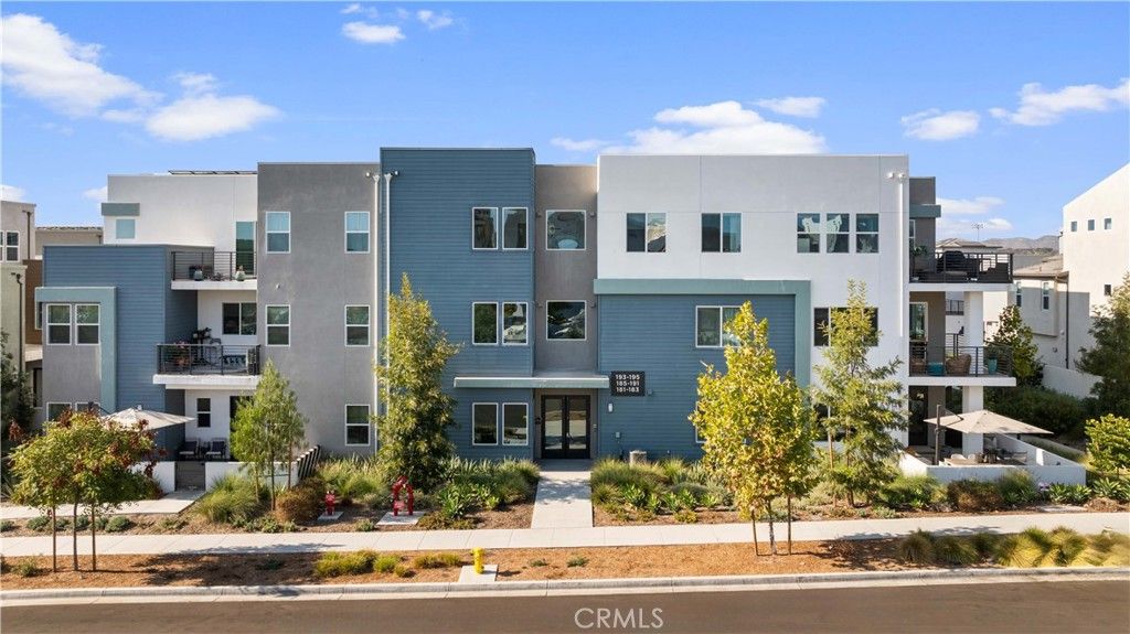 187 Biome 187, Irvine, CA 92618 — exterior