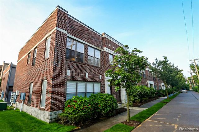52 W Bethune Street, Detroit, MI 48202