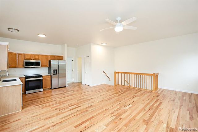 52 W Bethune Street, Detroit, MI 48202