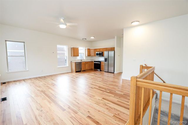 52 W Bethune Street, Detroit, MI 48202