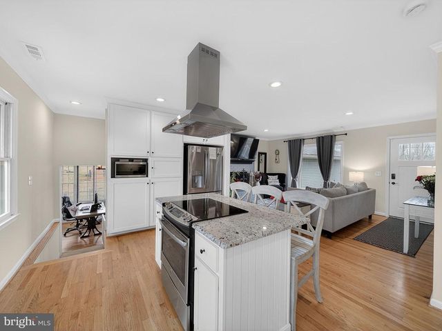 8746 MEETZE RD, Warrenton, VA 20187