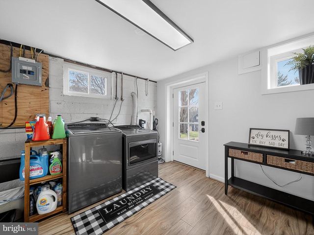 8746 MEETZE RD, Warrenton, VA 20187