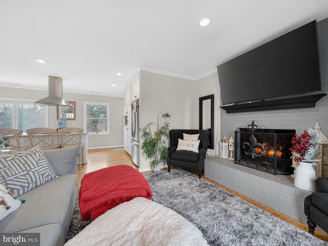 8746 MEETZE RD, Warrenton, VA 20187