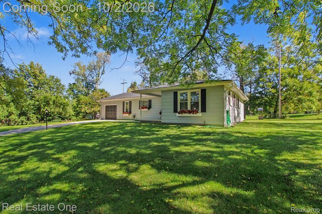 6760 Lombardy Drive, Dexter Township, MI 48118