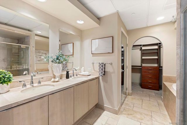 877 Island Ave 705, San Diego, CA 92101