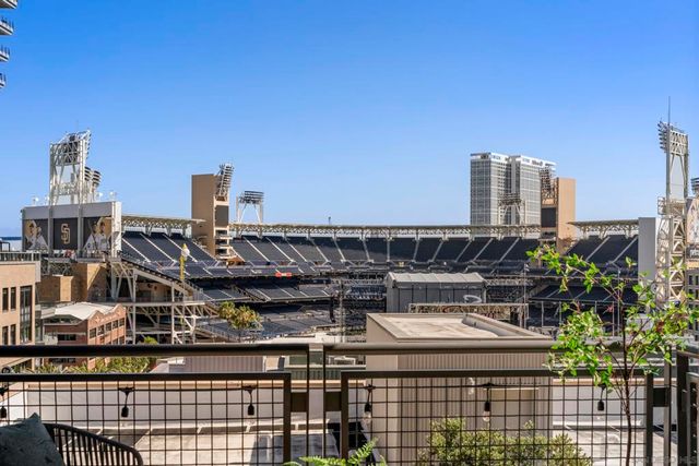 877 Island Ave 705, San Diego, CA 92101