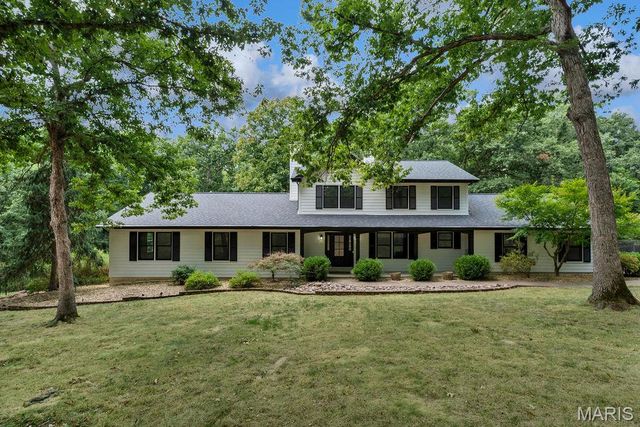 2 Patrick Lane, Defiance, MO 63341