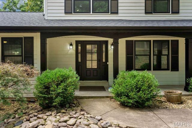 2 Patrick Lane, Defiance, MO 63341