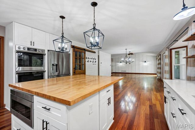 2 Patrick Lane, Defiance, MO 63341