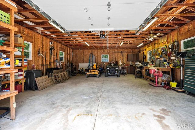 2 Patrick Lane, Defiance, MO 63341