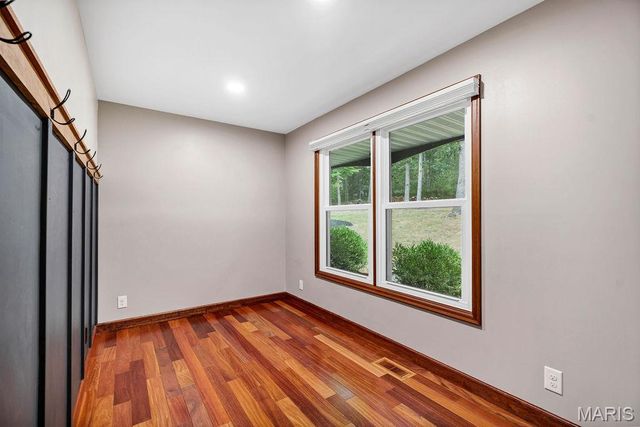 2 Patrick Lane, Defiance, MO 63341