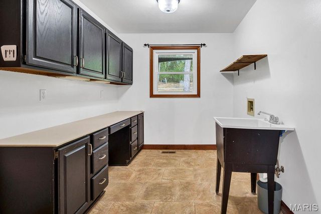 2 Patrick Lane, Defiance, MO 63341