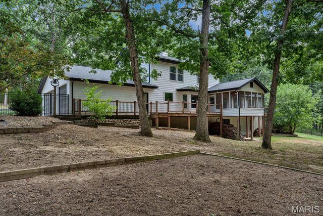 2 Patrick Lane, Defiance, MO 63341