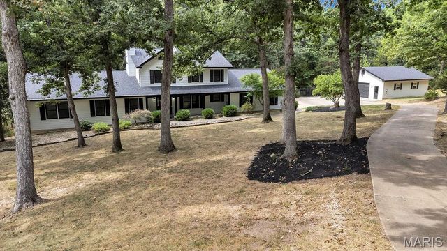 2 Patrick Lane, Defiance, MO 63341