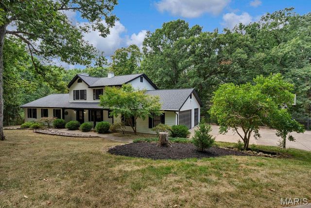 2 Patrick Lane, Defiance, MO 63341
