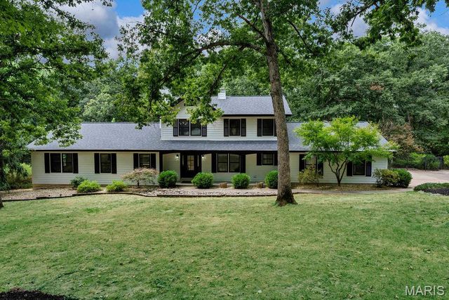 2 Patrick Lane, Defiance, MO 63341