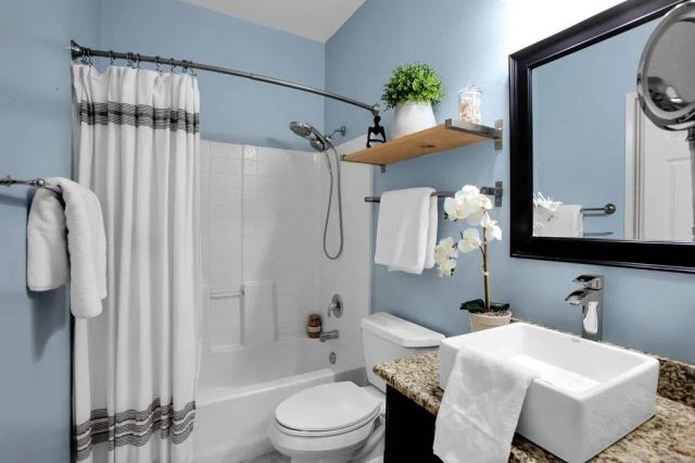 6068 Paseo Salinero, Carlsbad, CA 92009