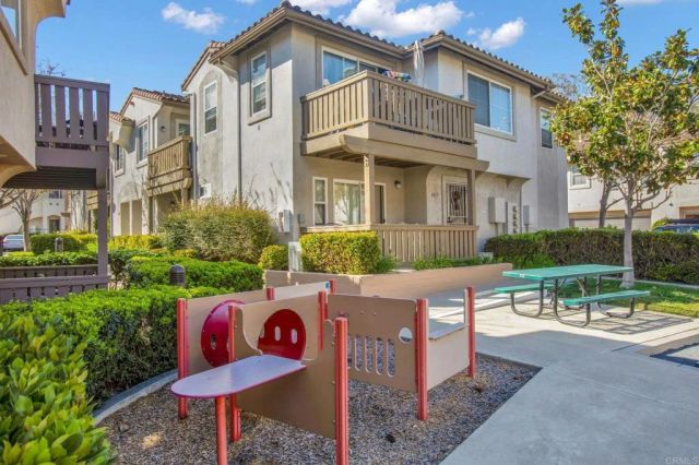 6068 Paseo Salinero, Carlsbad, CA 92009