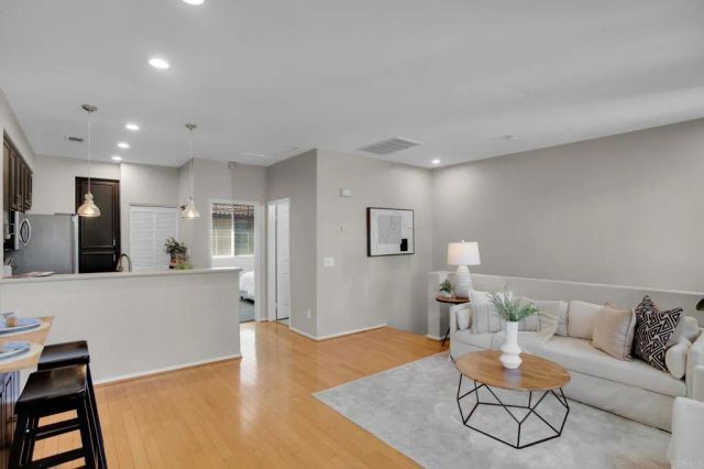 6068 Paseo Salinero, Carlsbad, CA 92009