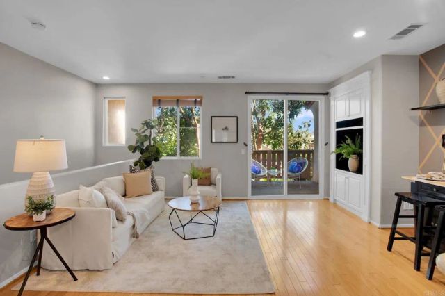 6068 Paseo Salinero, Carlsbad, CA 92009