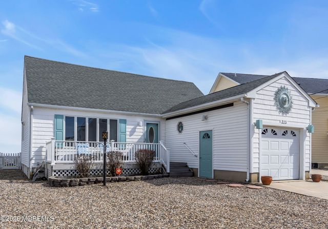 273 Evergreen Drive, Bayville, NJ 08721