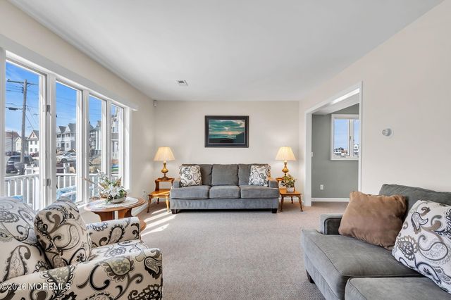 273 Evergreen Drive, Bayville, NJ 08721