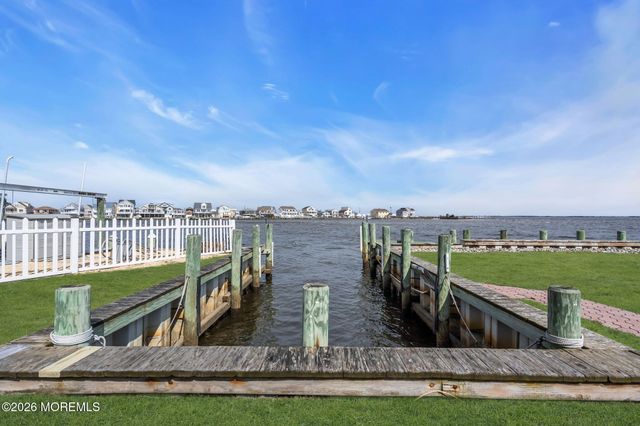 273 Evergreen Drive, Bayville, NJ 08721