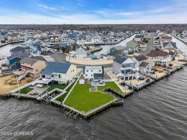 273 Evergreen Drive, Bayville, NJ 08721