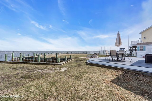 273 Evergreen Drive, Bayville, NJ 08721