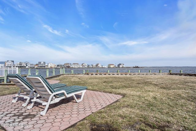 273 Evergreen Drive, Bayville, NJ 08721