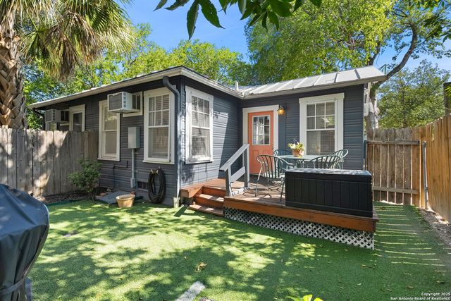 118 Callaghan Ave, San Antonio, TX 78210