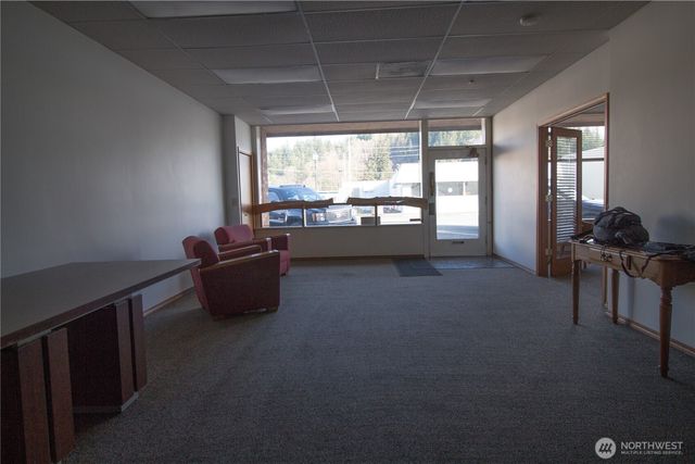 716 E Fairhaven Avenue, Burlington, WA 98233