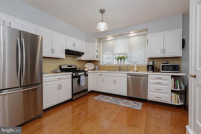 618 ELM TER, Riverton, NJ 08077