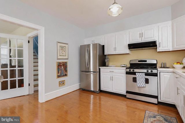 618 ELM TER, Riverton, NJ 08077