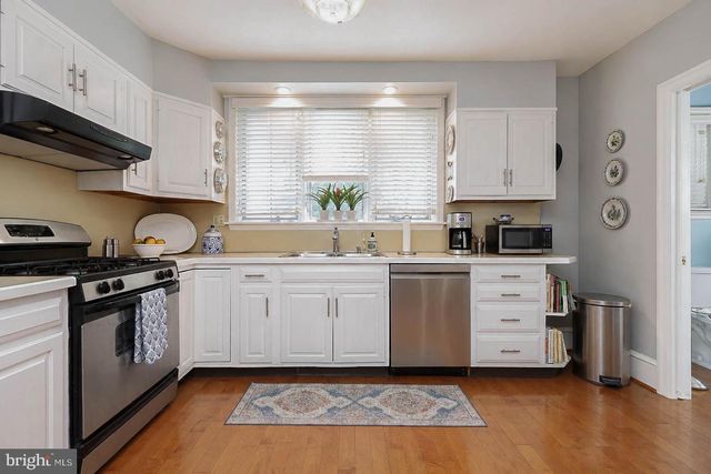 618 ELM TER, Riverton, NJ 08077