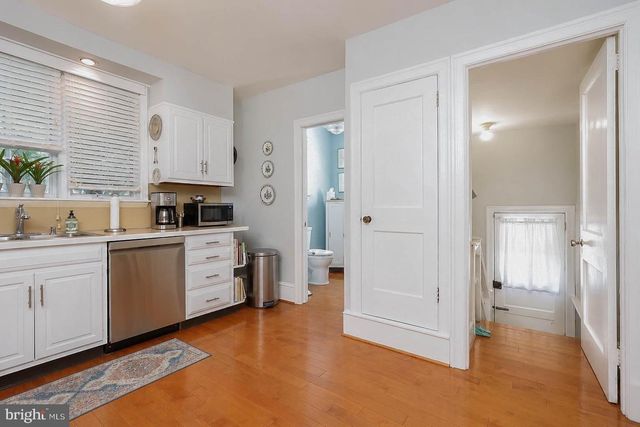 618 ELM TER, Riverton, NJ 08077